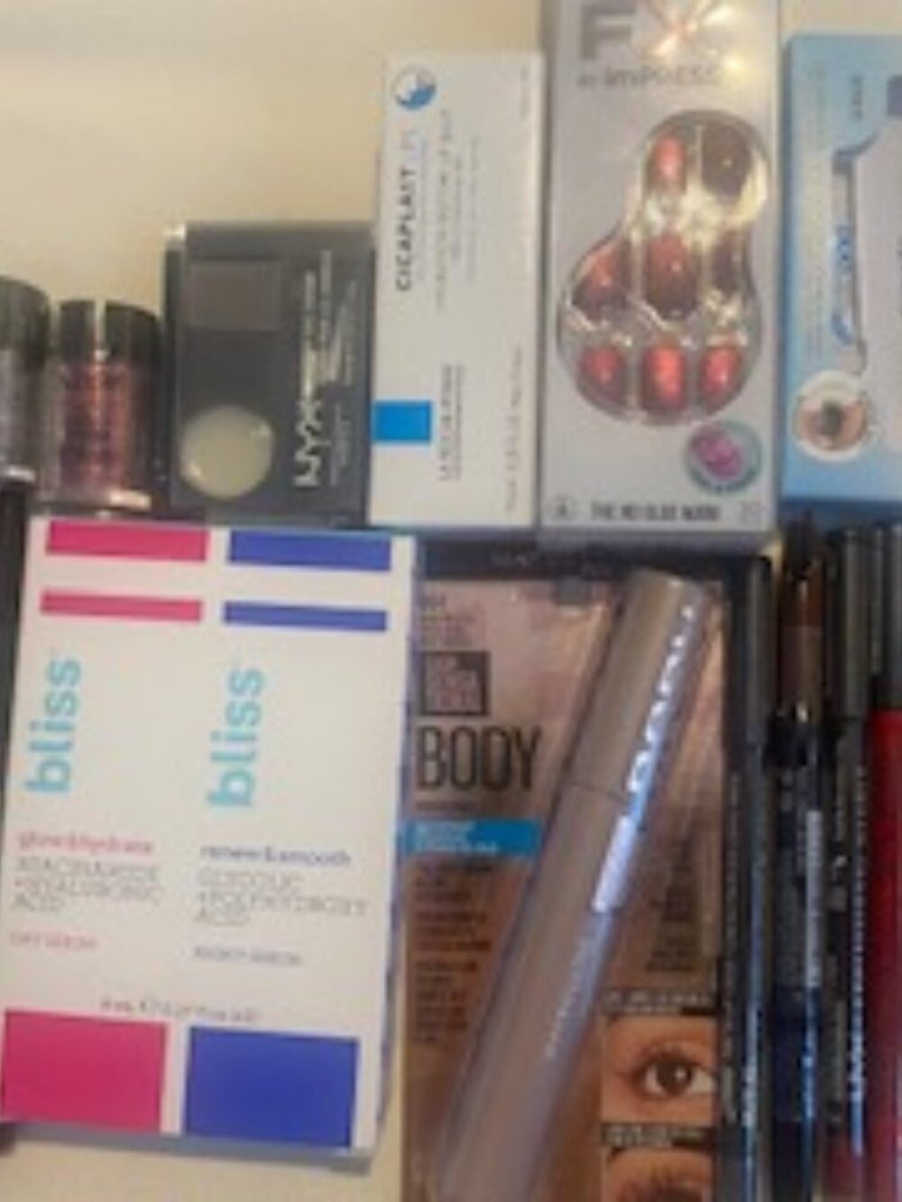New sealed Various cosmetic products (17 items total)